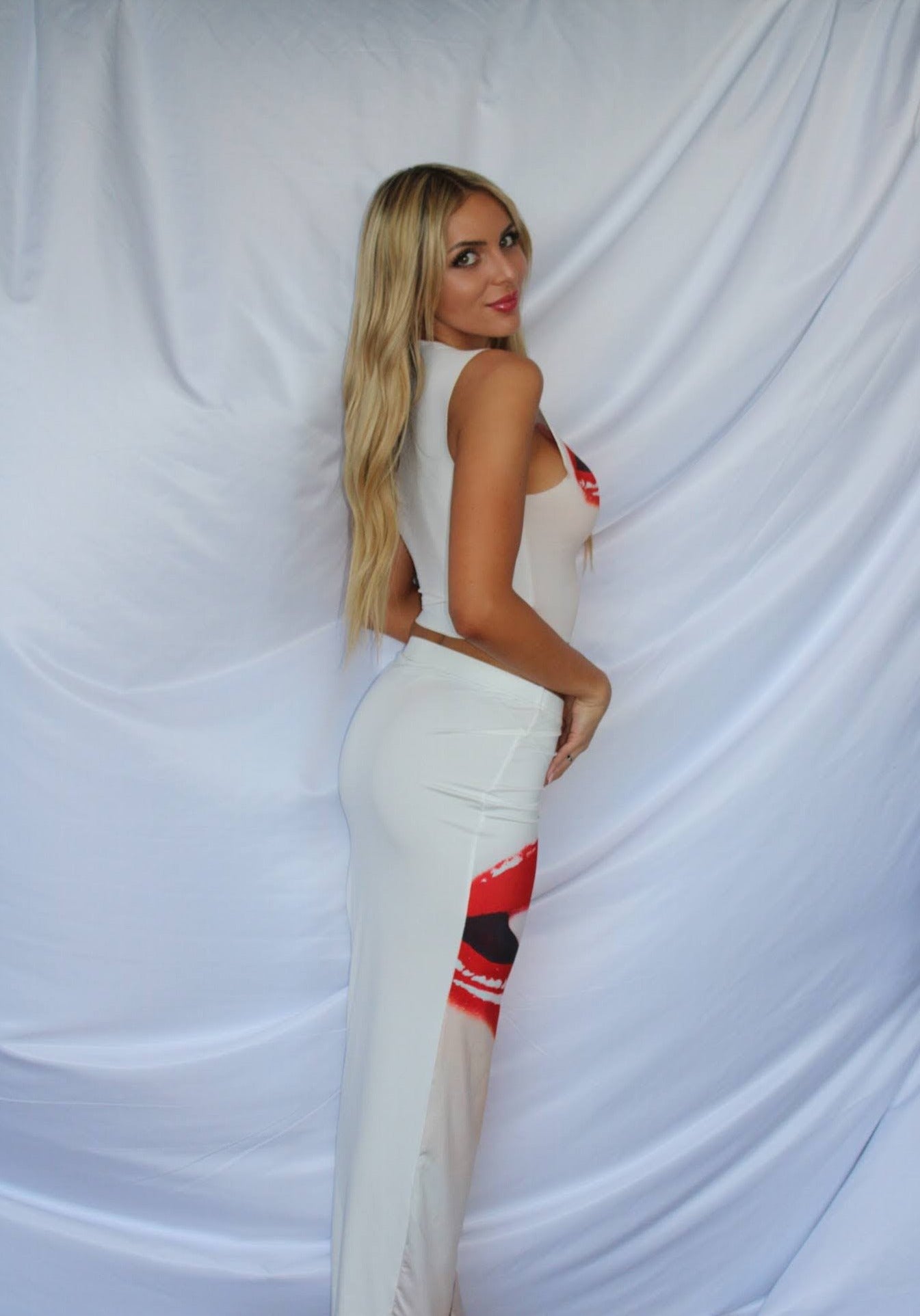 Cherry kisses maxi skirt